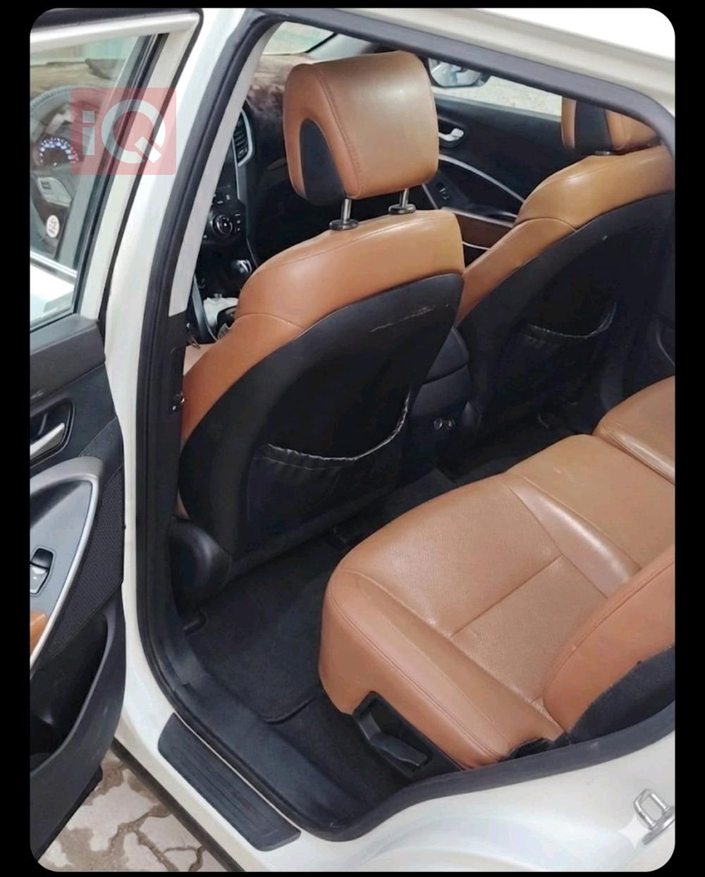 هيونداي سانتافي